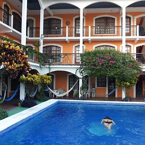 Don Luis Hostal - Sucursal Galeana - Tecolutla